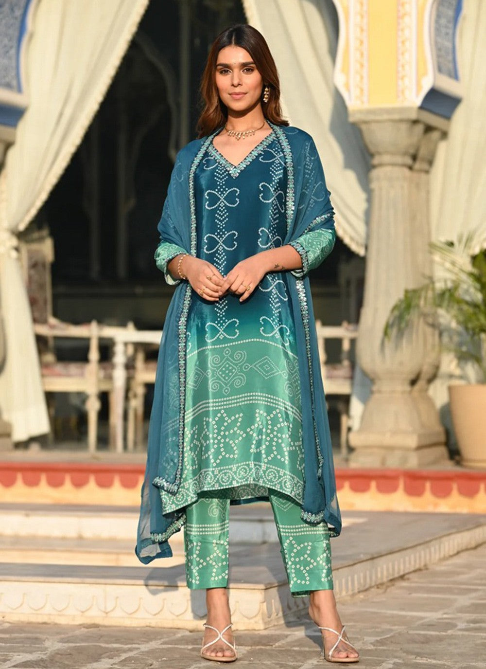 Embroidered Chinon Pant Style Suit - T4797