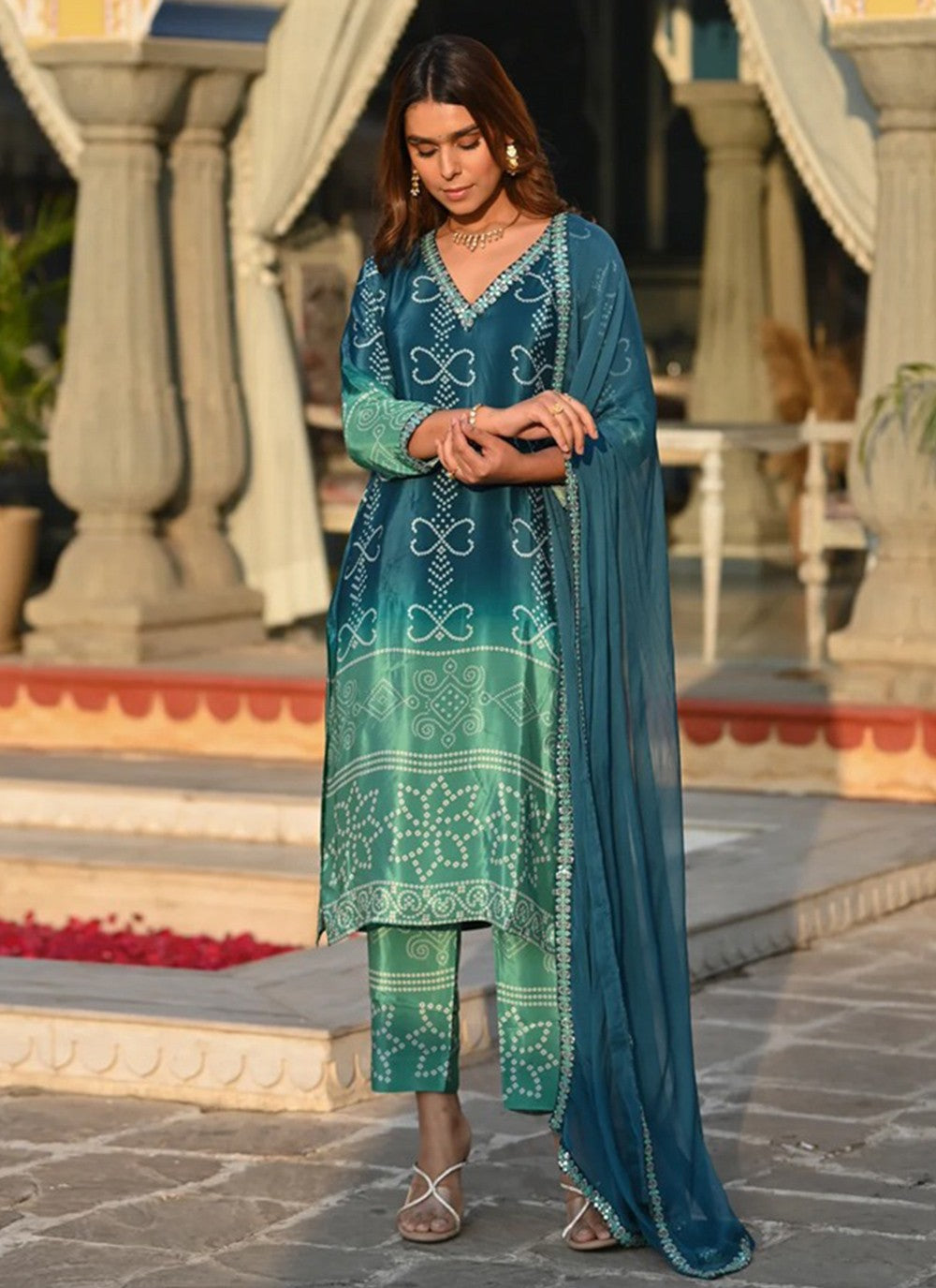 Embroidered Chinon Pant Style Suit - T4797