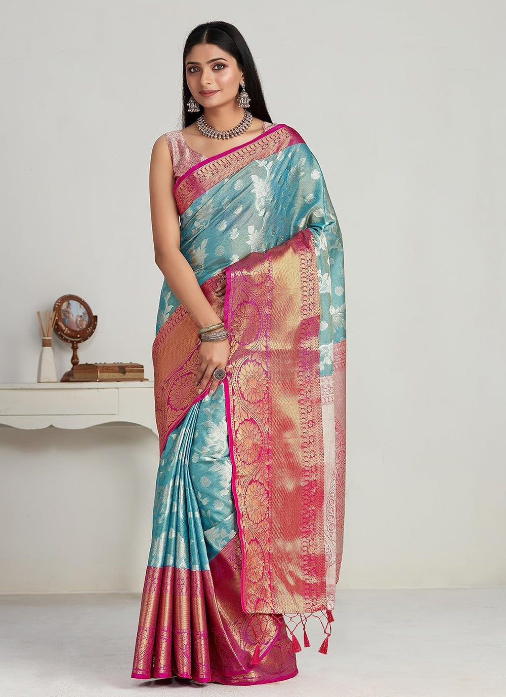 Classic Weaving Zari Kanjivaram Silk Saree - S5308