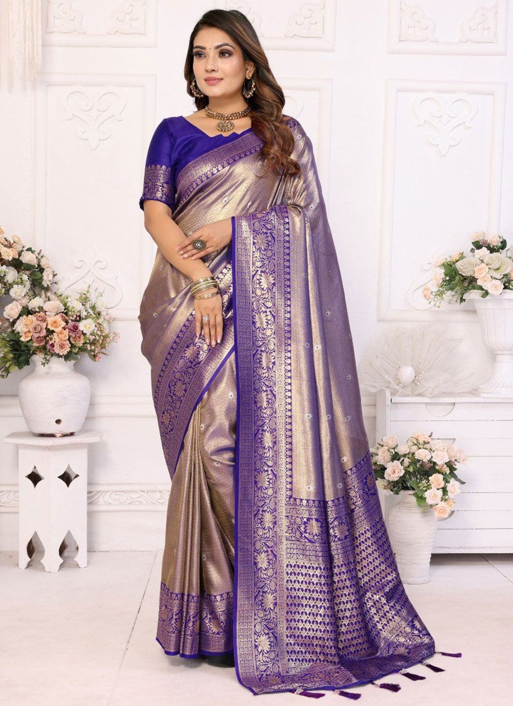 Weaving Zari, Zari Banarasi Silk Saree - S12052