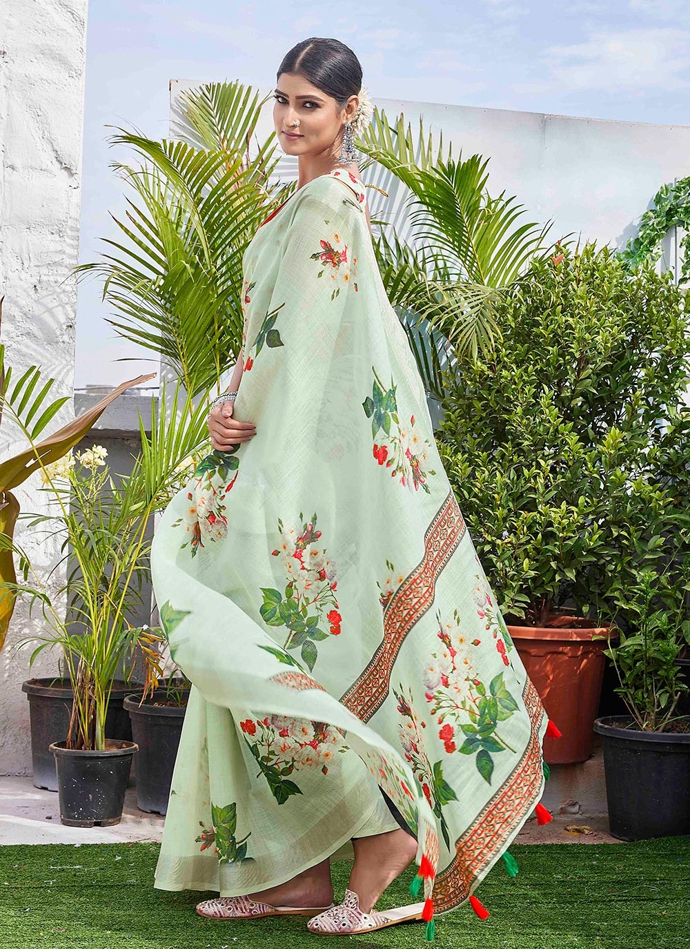 Contemporary Digital Print Linen Green Saree - S11017