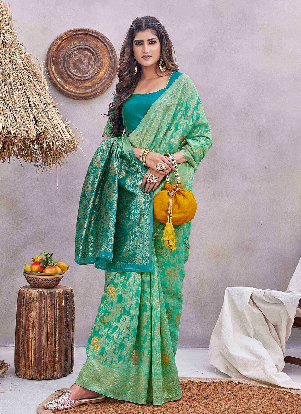 Trendy Jacquard Work Silk Blend Green Saree - S10967