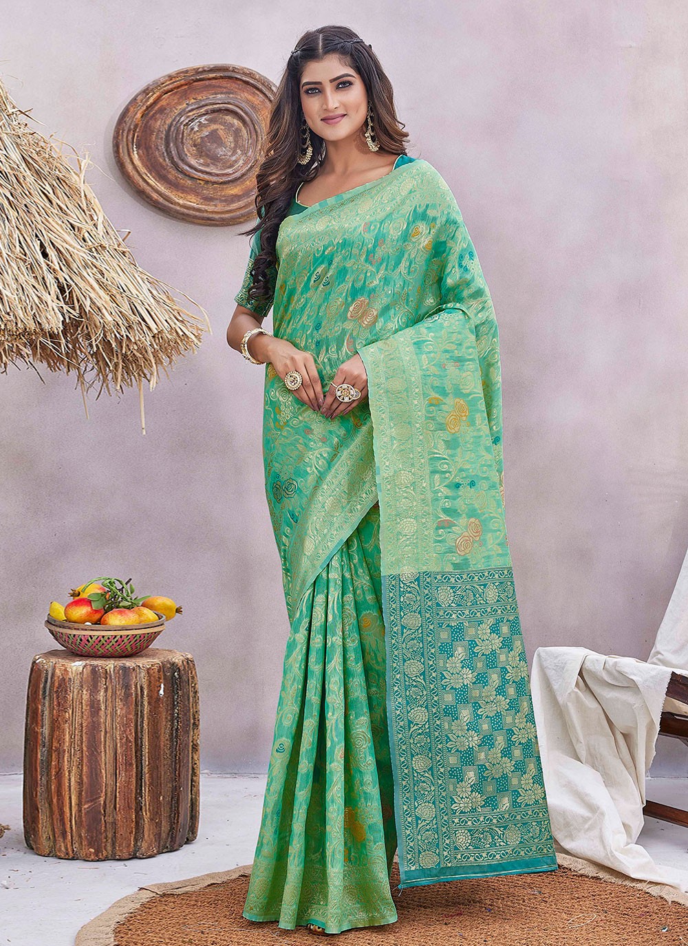 Trendy Jacquard Work Silk Blend Green Saree - S10967