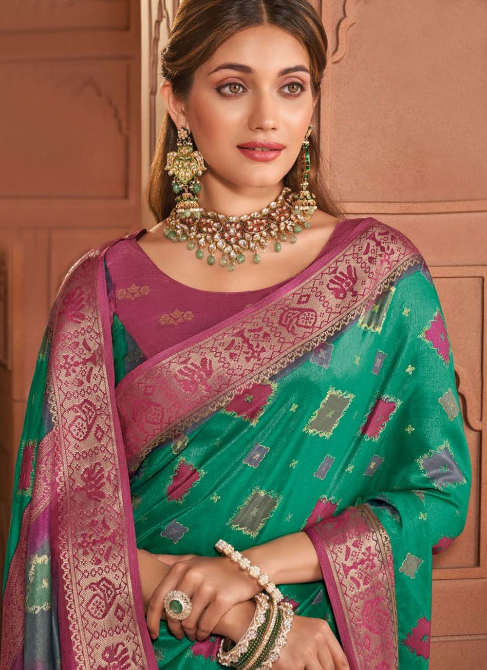 Jacquard Work, Printed, Weaving Zari, Zari Silk Saree - S12298