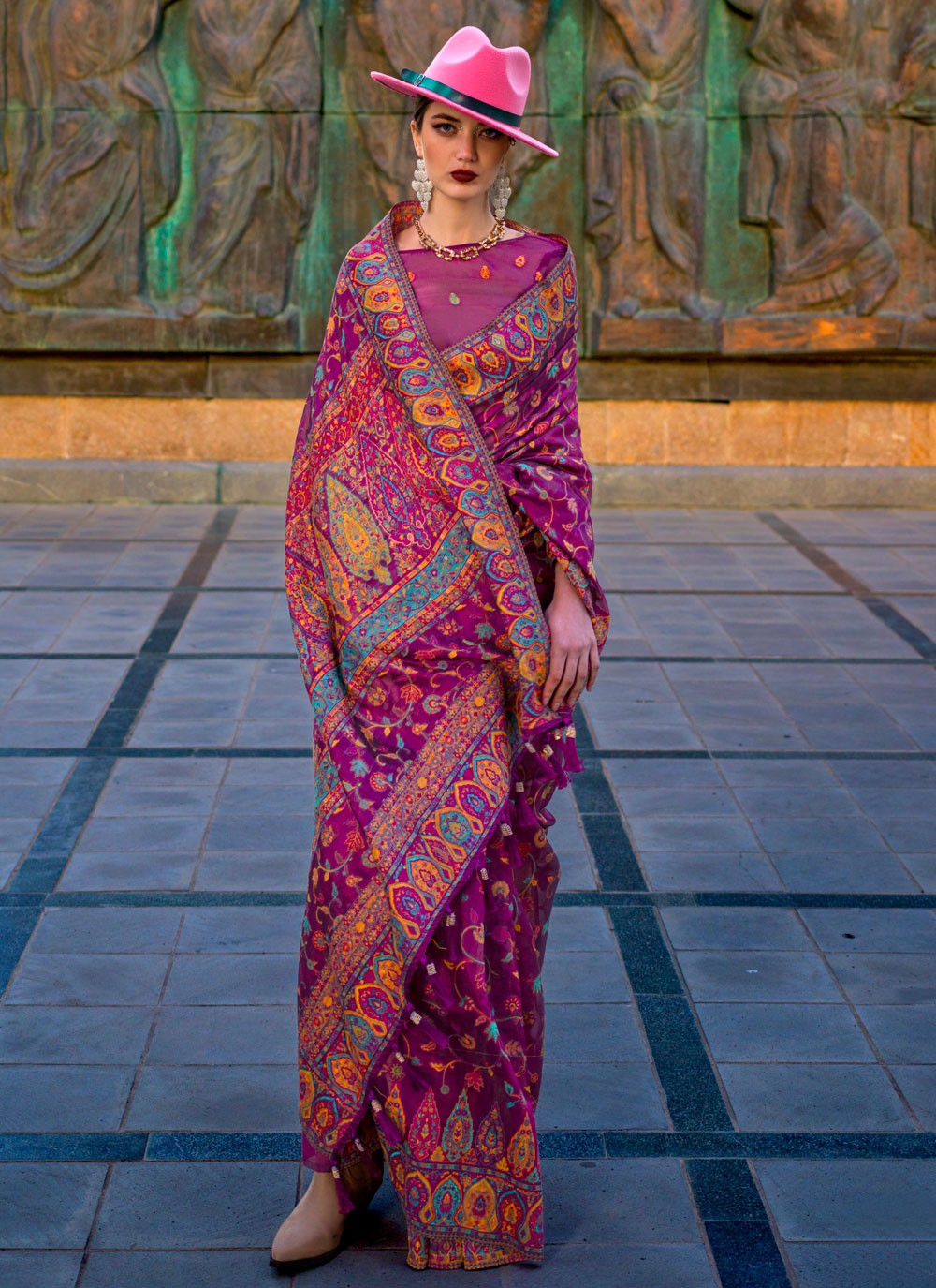 Trendy Weaving Zari Organza Saree - S5873