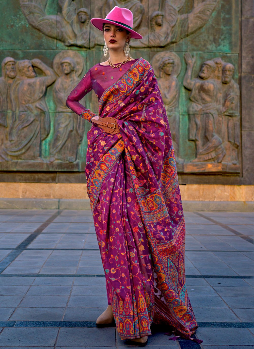 Trendy Weaving Zari Organza Saree - S5873