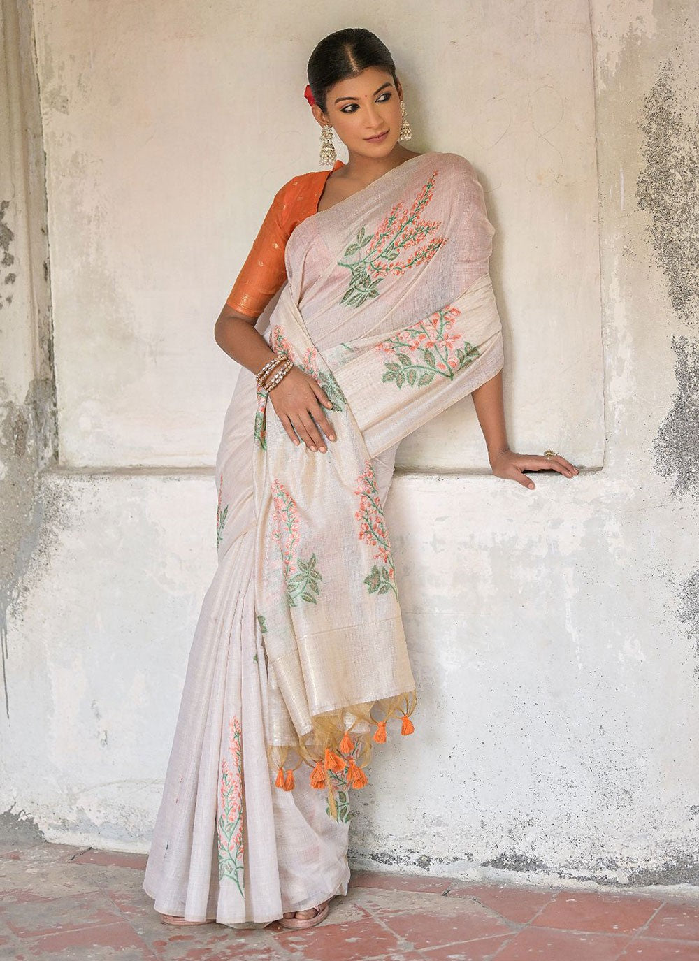 Trendy Woven Cotton Saree - S4887