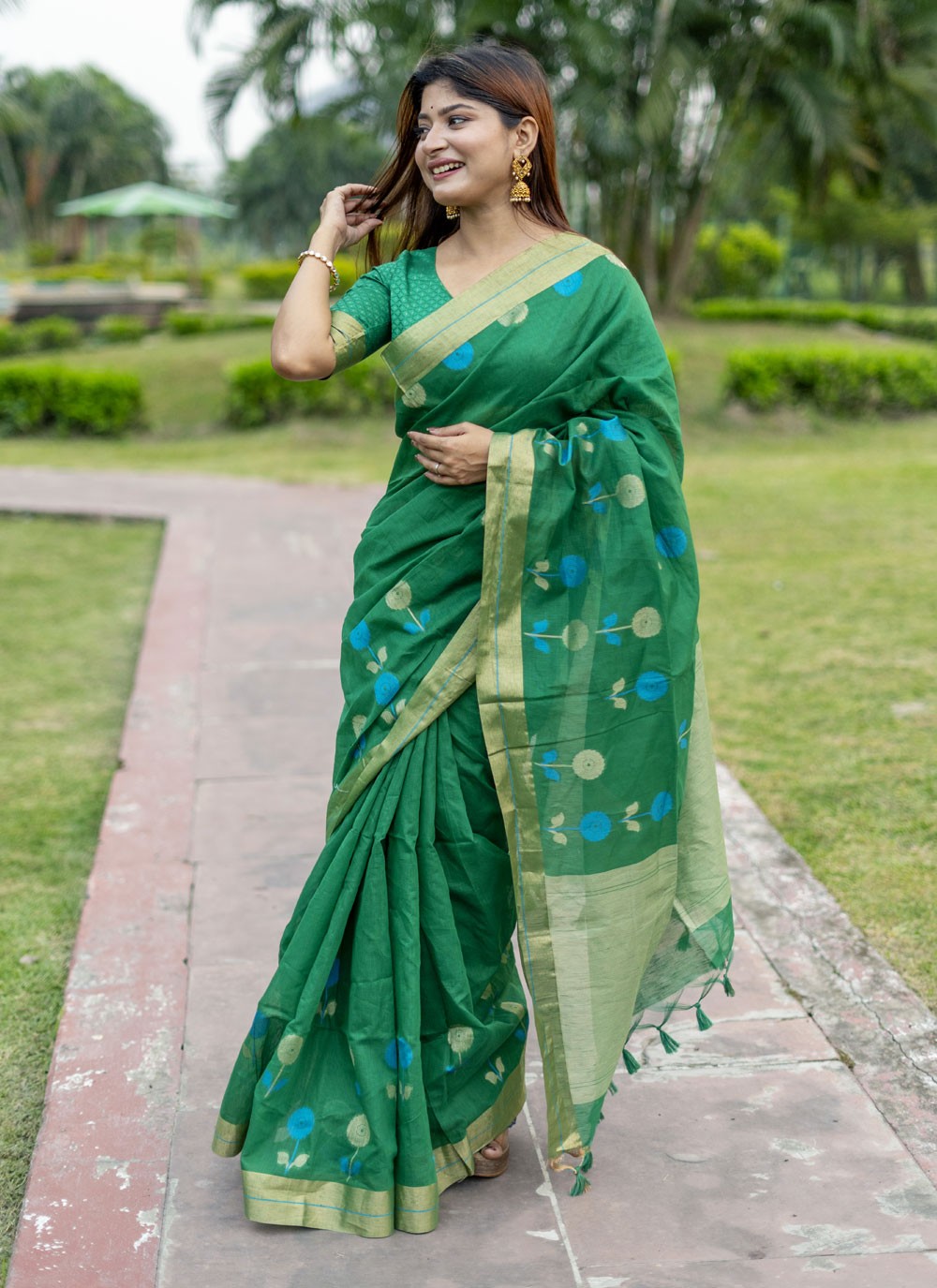 Trendy Woven Cotton Silk Saree - S4372