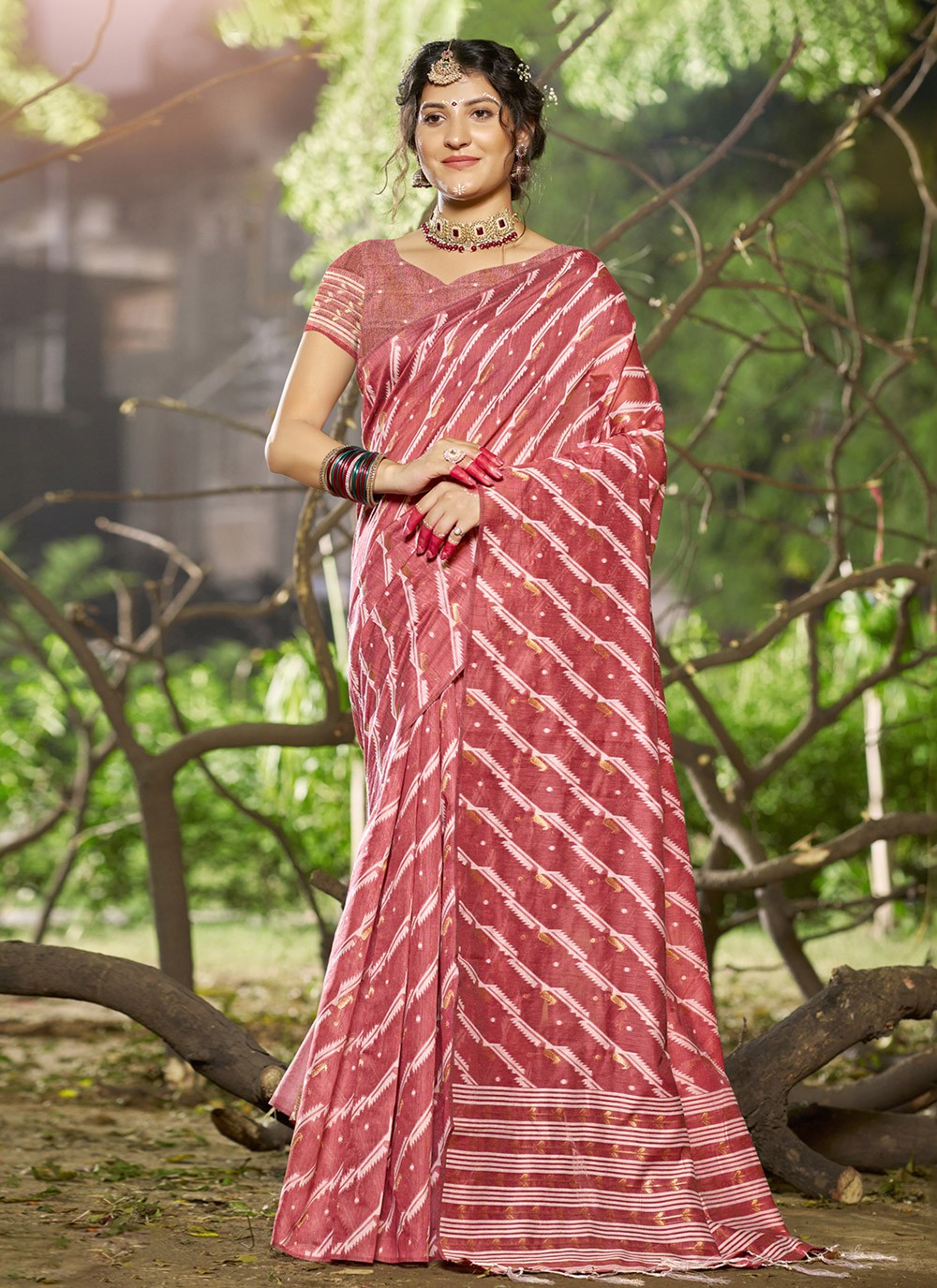 Contemporary Weaving Zari Cotton , Linen Saree - S9823