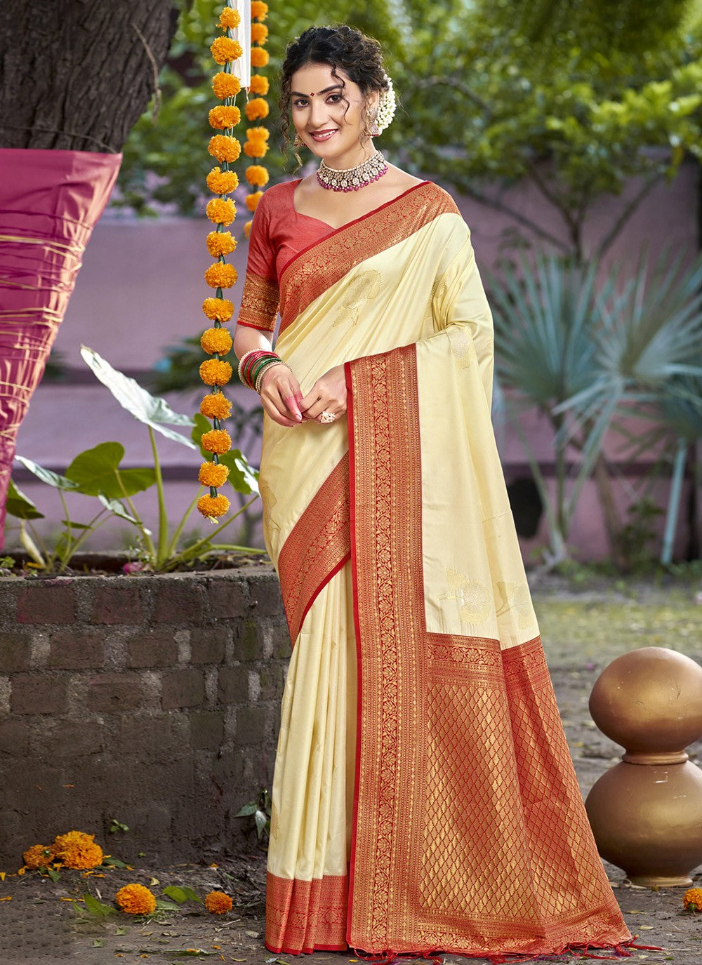 Trendy Weaving Zari Silk Green, Pink Saree - S11447