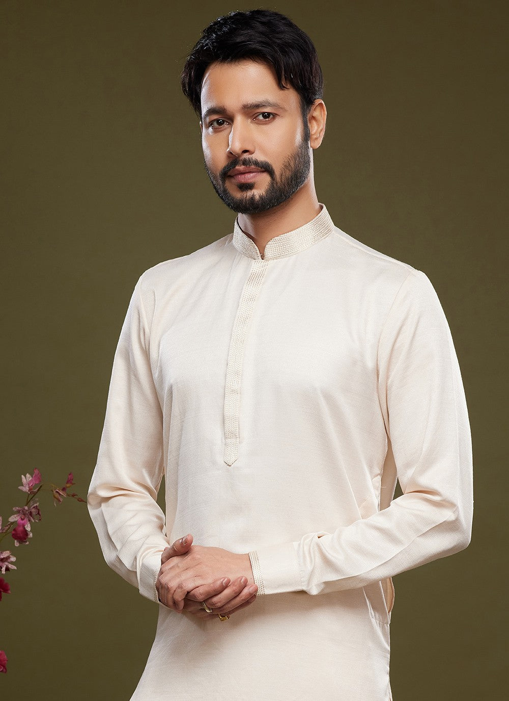 Thread Banarasi Silk Cream Kurta Pyjama - M6056