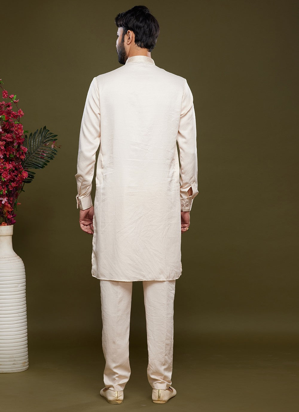 Thread Banarasi Silk Cream Kurta Pyjama - M6056