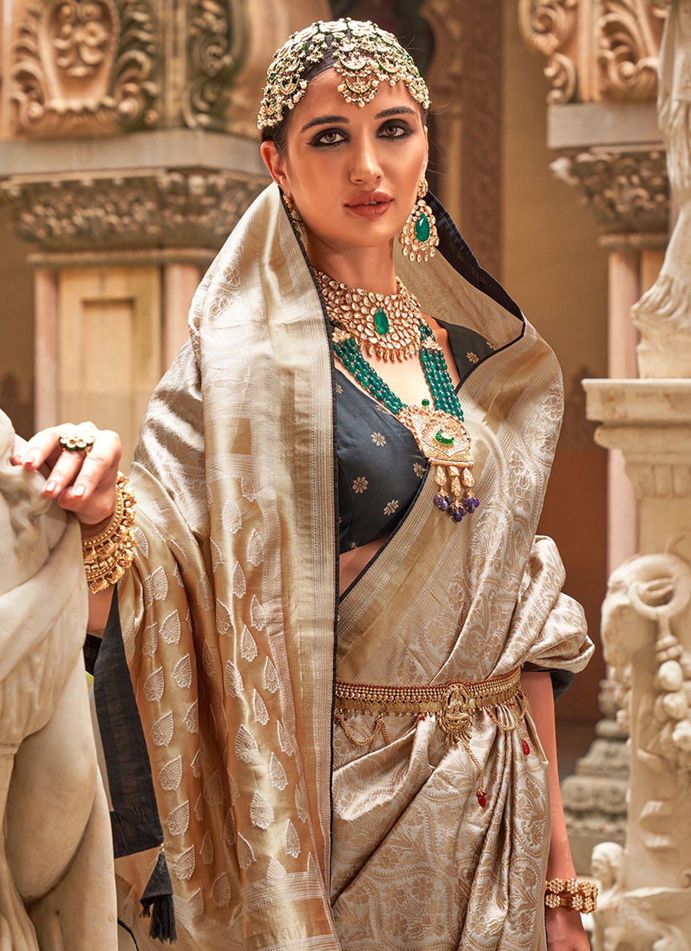 Classic Jacquard Work Banarasi Silk Saree - S7133