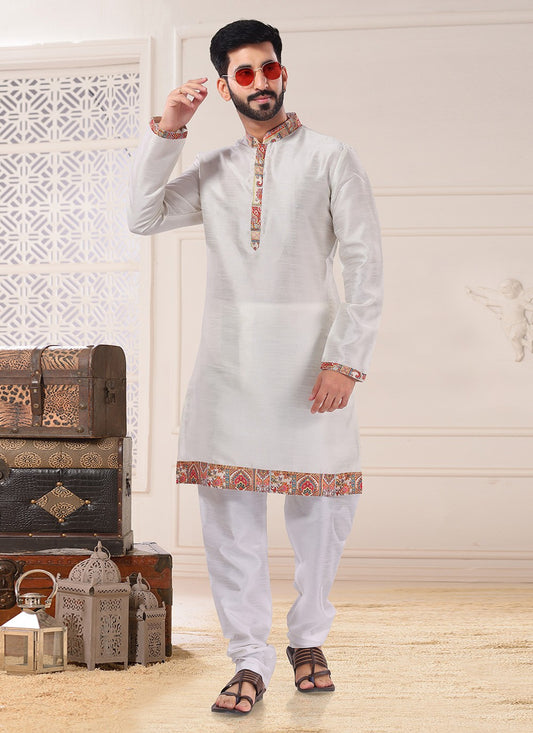 Lace Silk Cream Kurta Pyjama - M4686