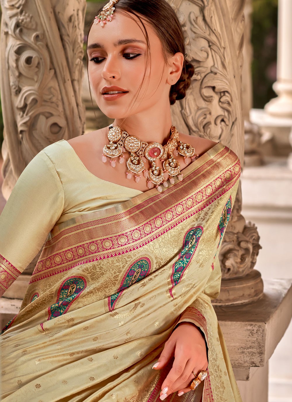 Classic Weaving Zari Silk Saree - S9214