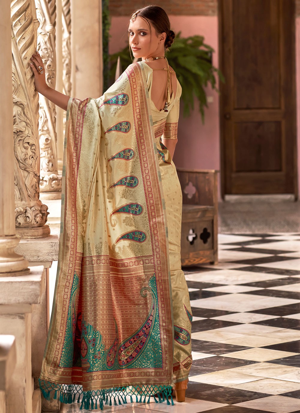 Classic Weaving Zari Silk Saree - S9214