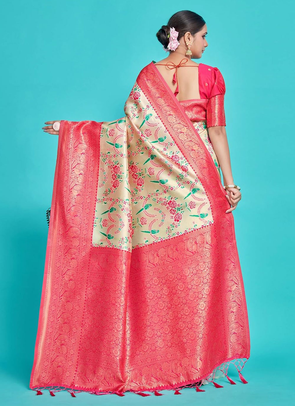 Trendy Woven Kanjivaram Silk Saree - S5008