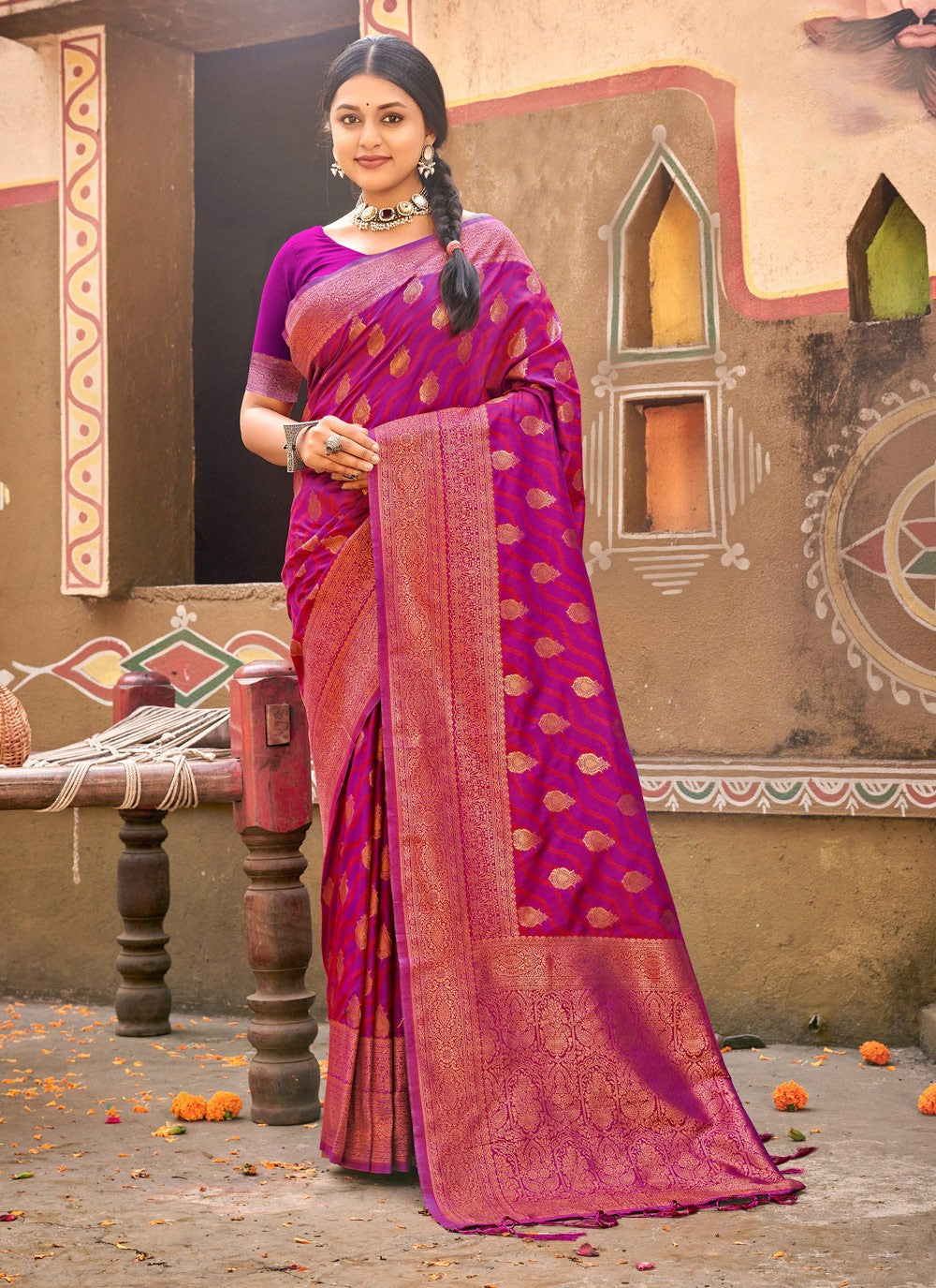 Traditional Weaving Zari Banarasi Silk Saree - S5175