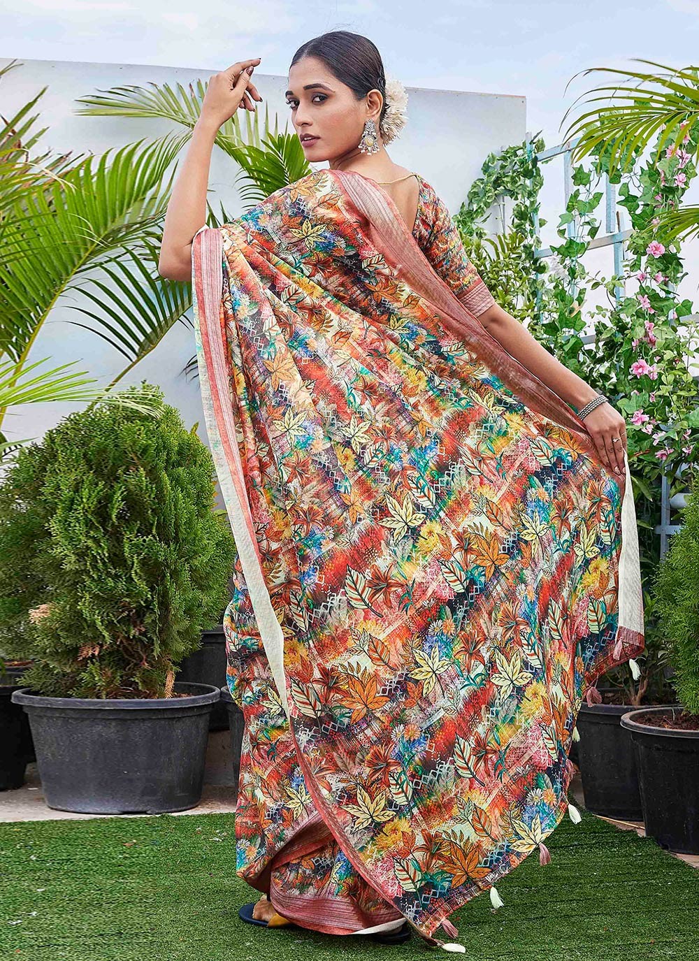 Contemporary Digital Print Linen Green Saree - S11017