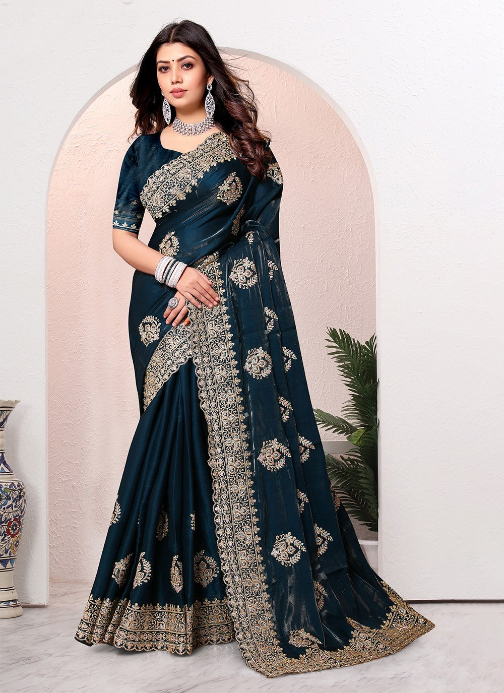 Trendy Cord Crepe Silk Saree - S5366