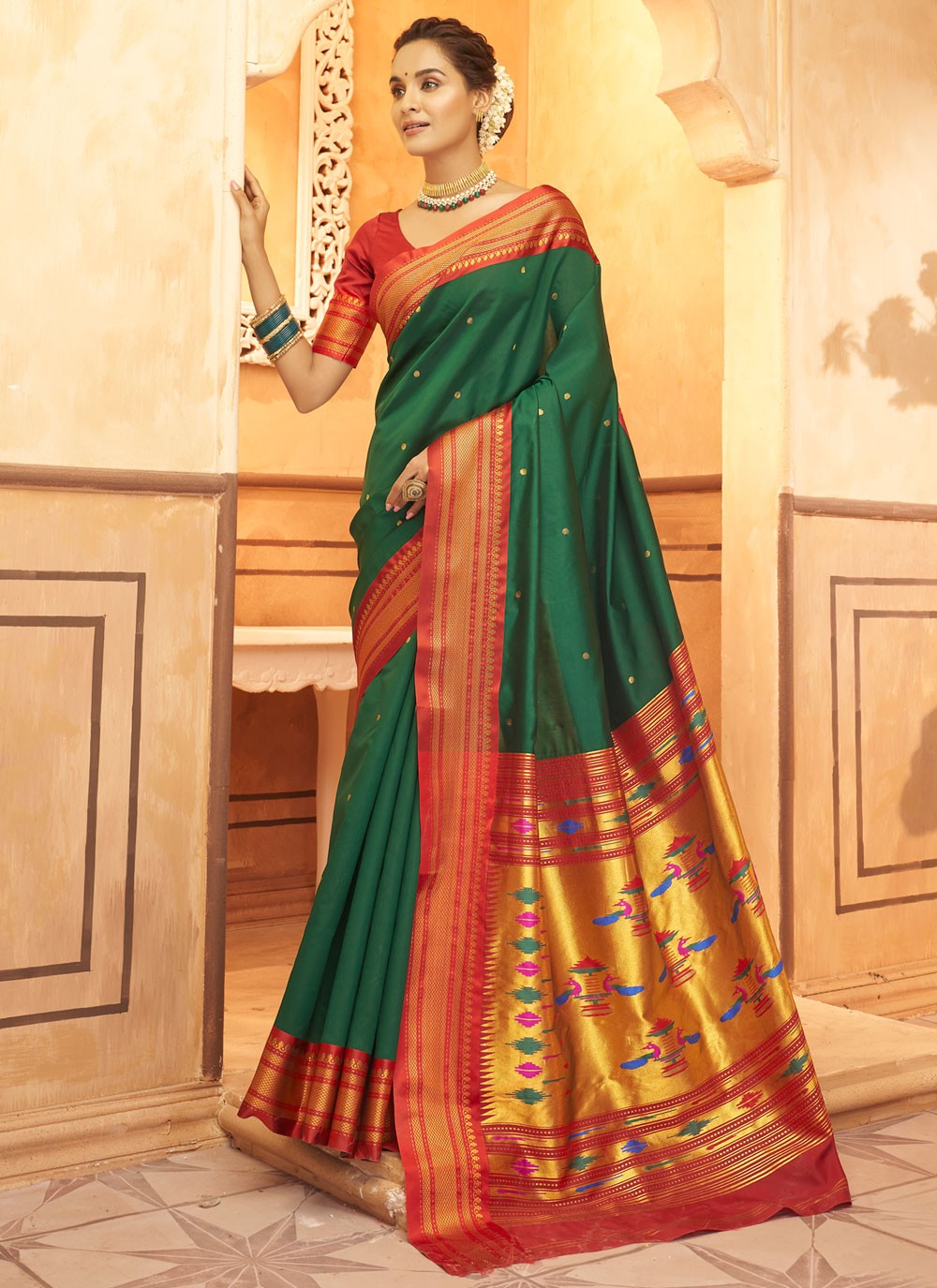 Classic Woven Fancy Fabric Saree - S8959