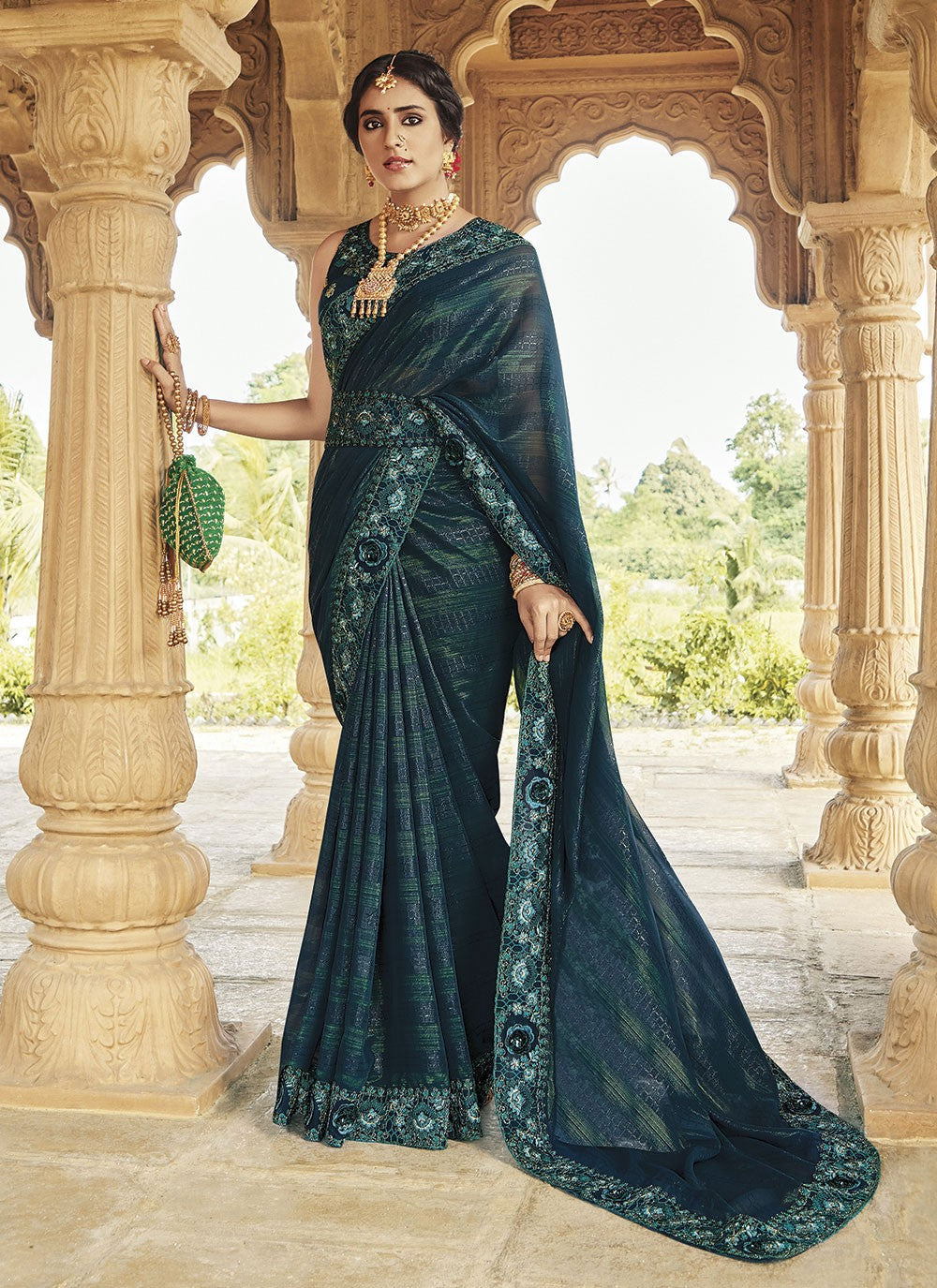 Trendy Embroidered Fancy Fabric Saree - S4814