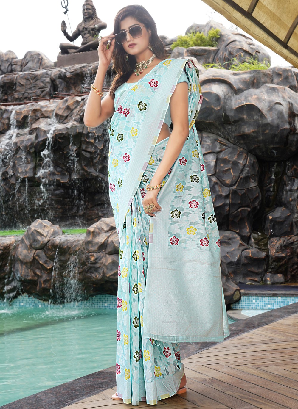 Classic Weaving Zari Fancy Fabric Saree - S9281