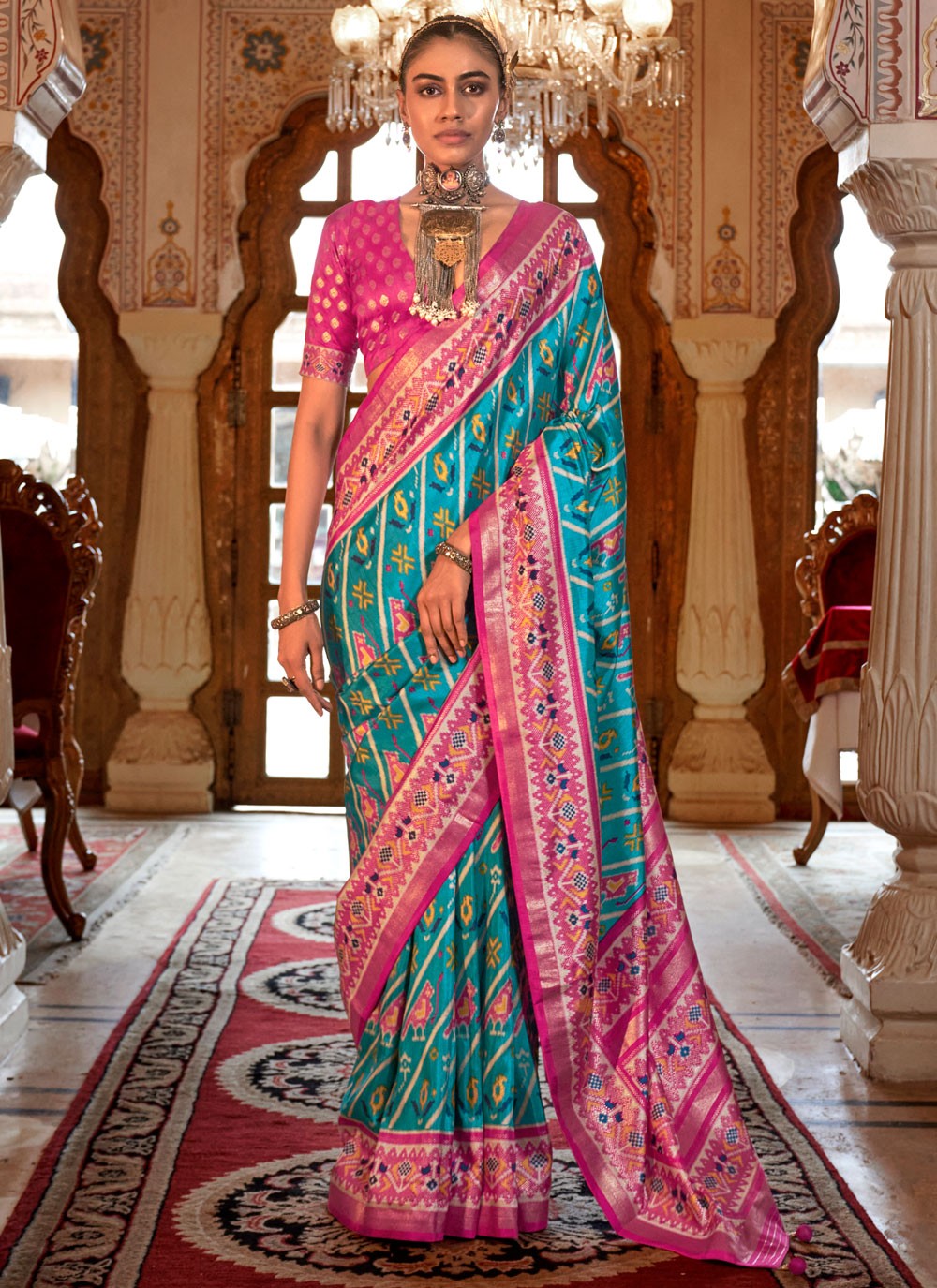 Classic Patola Print Silk Saree - S8657