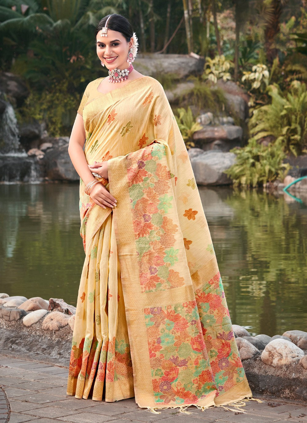 Traditional Floral Printed Cotton Saree - S5124