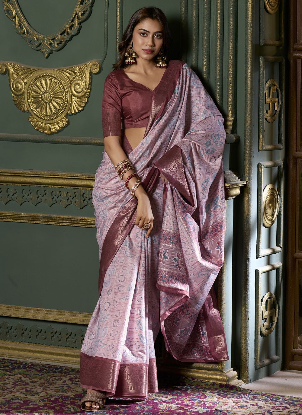 Contemporary Foliage Prints Silk Saree - S9095