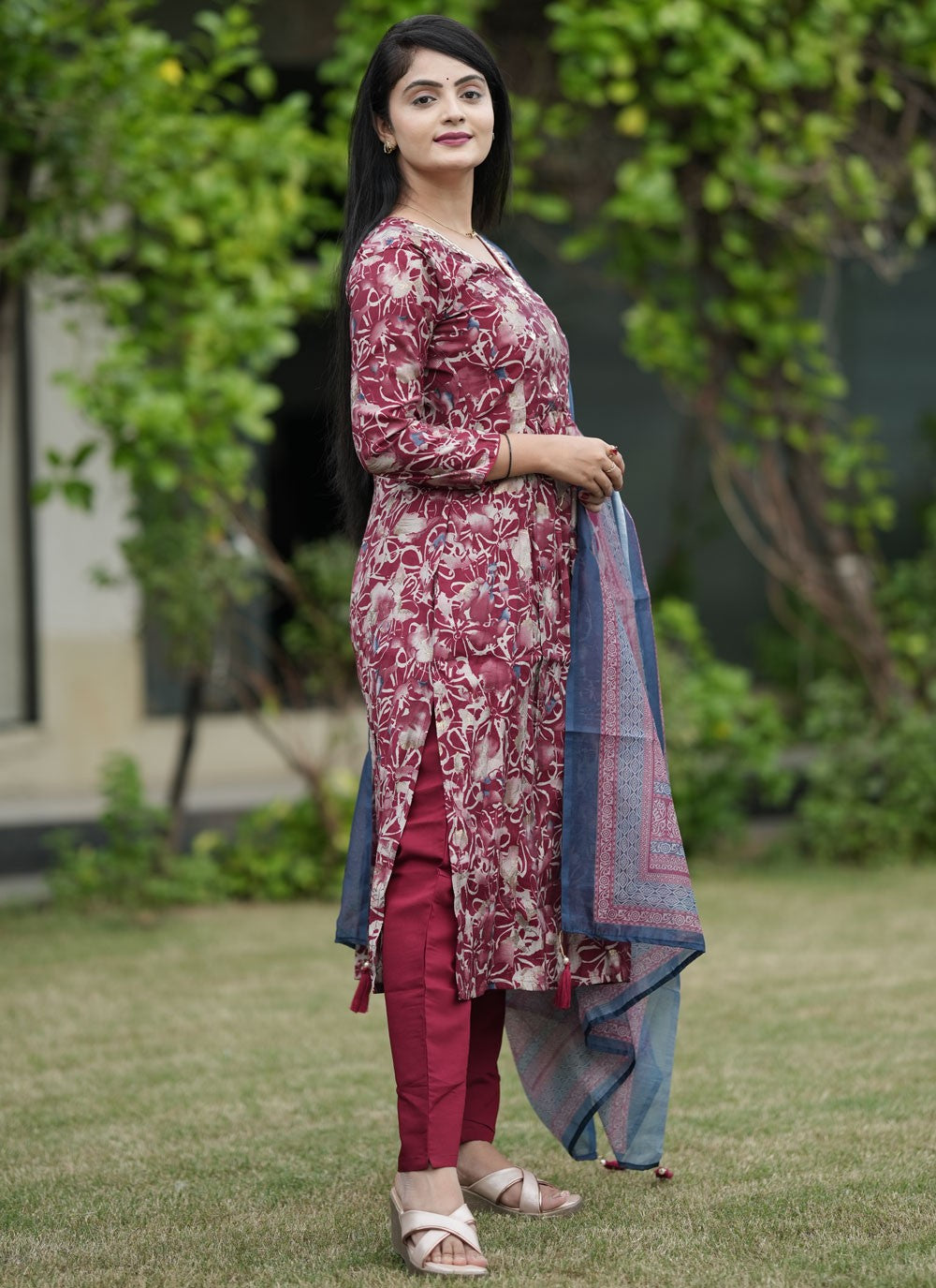 Foliage Prints Modal Pant Style Suit - T4776