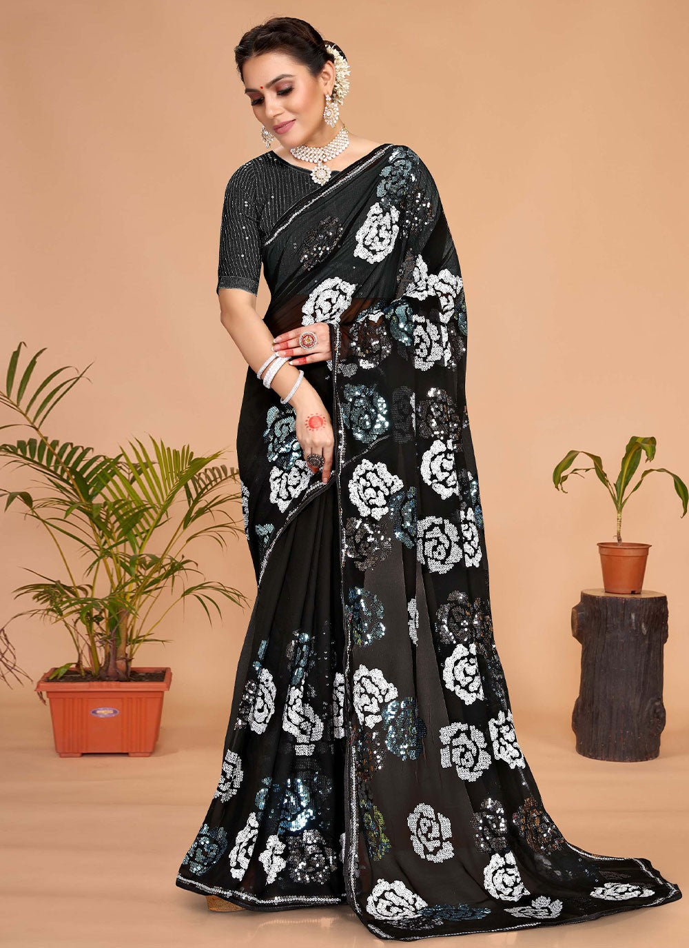 Saree Embroidered Georgette Saree - S2310