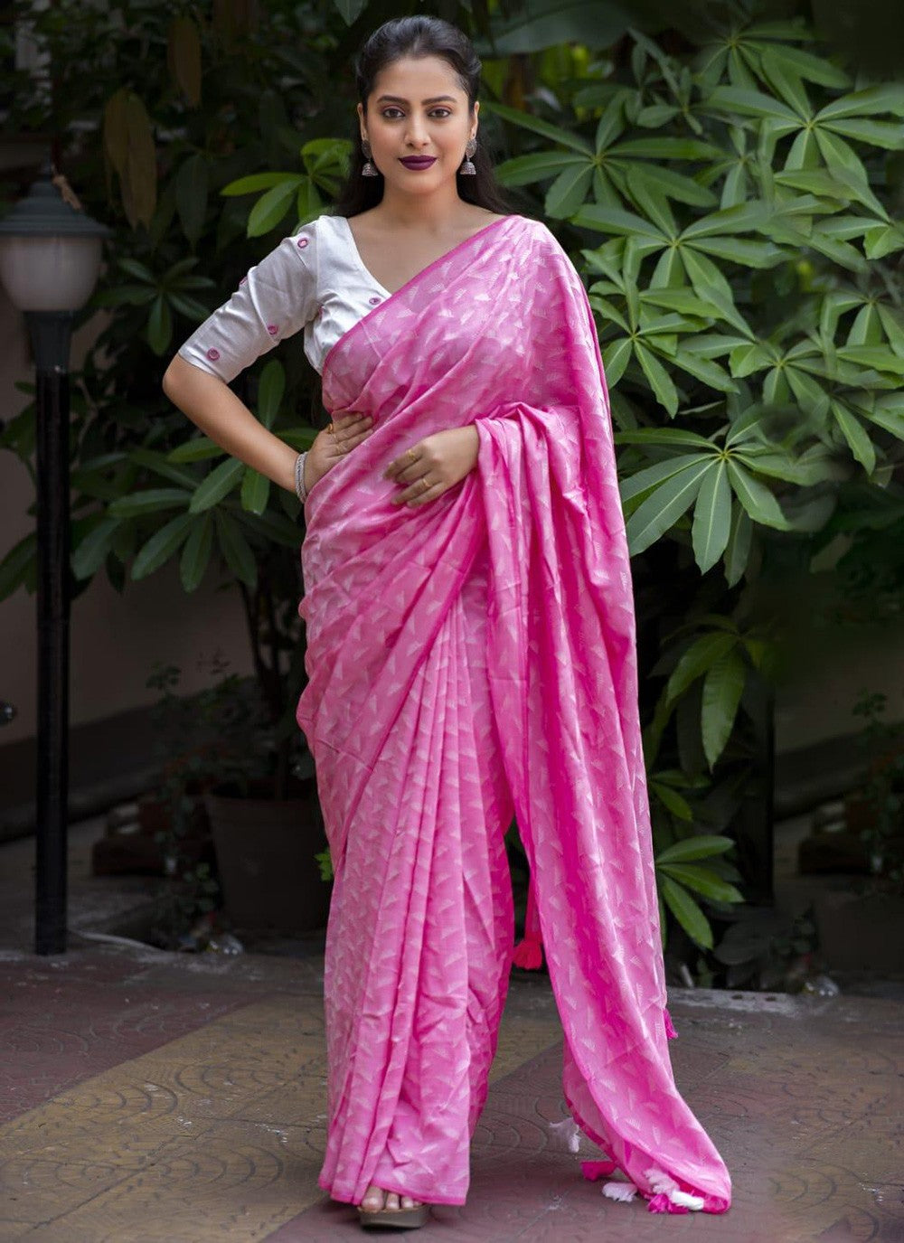 Trendy Fancy Work Chiffon Saree - S5752