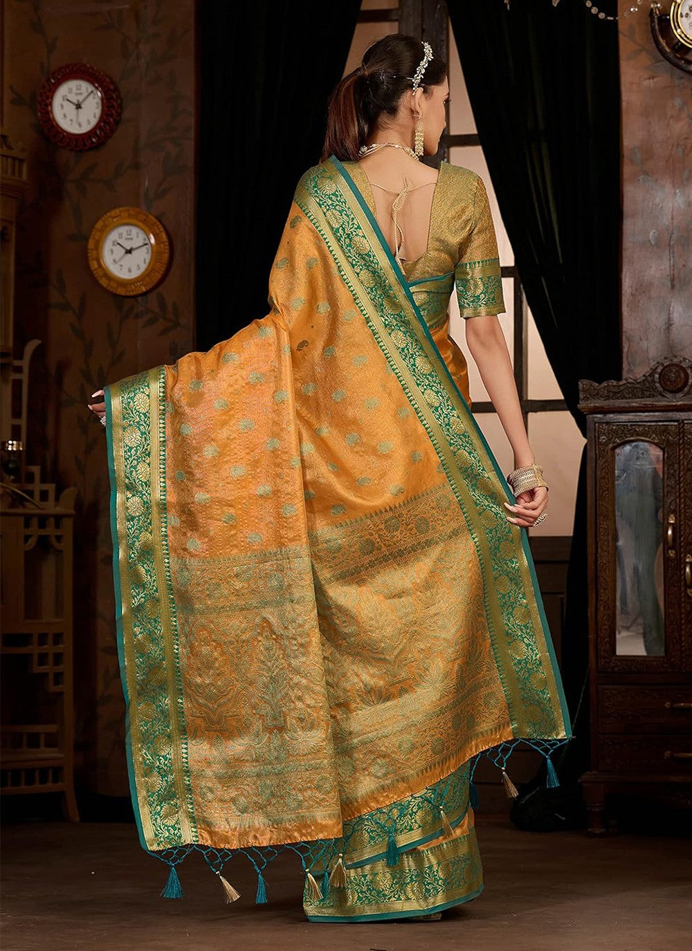 Classic Weaving Zari Kanjivaram Silk Saree - S5322