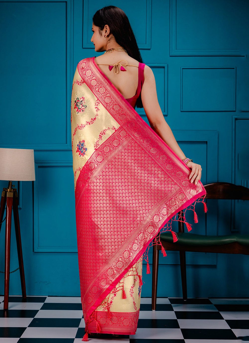 Classic Zari Kanjivaram Silk Saree - S7079