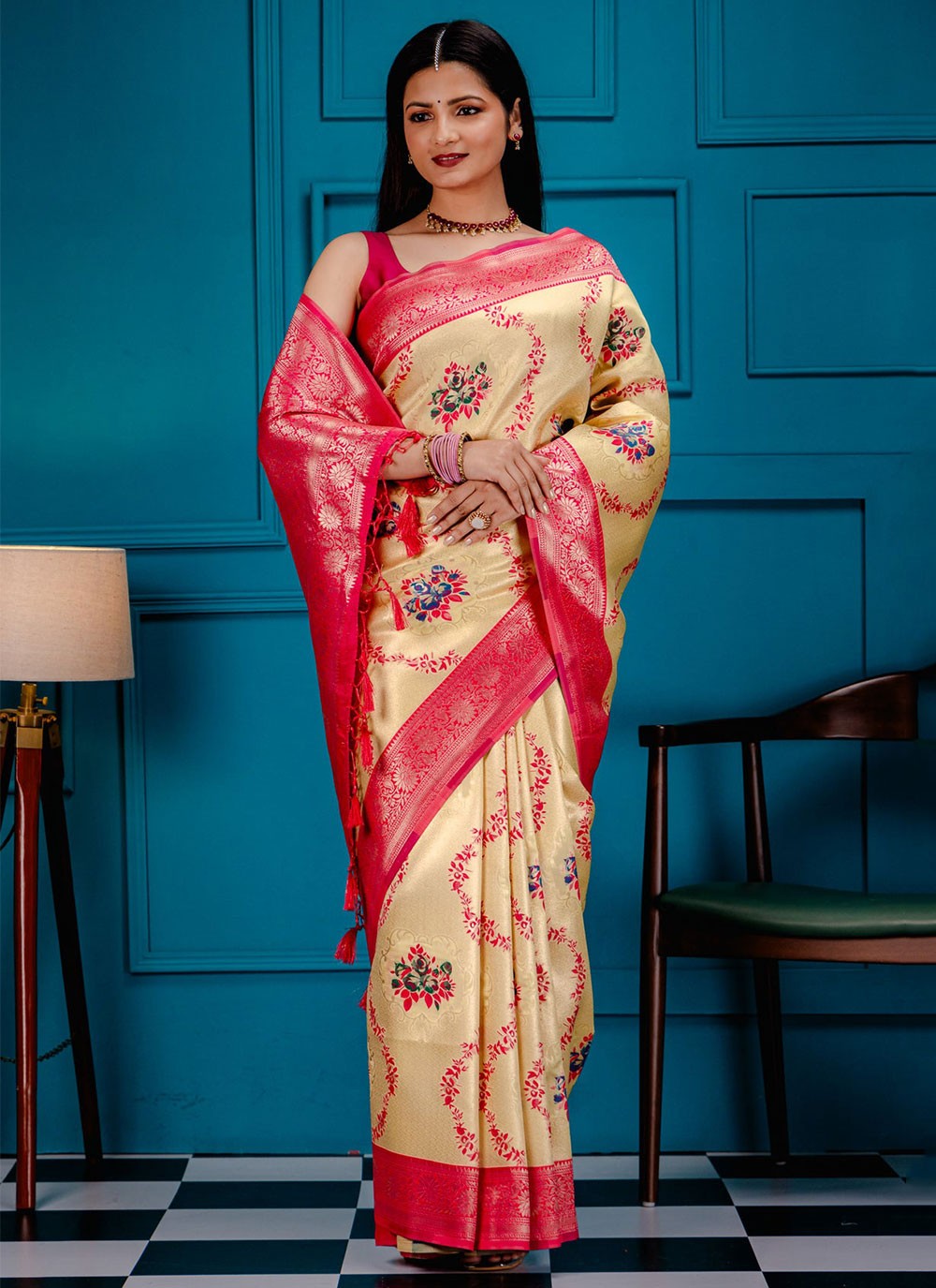 Classic Zari Kanjivaram Silk Saree - S7079