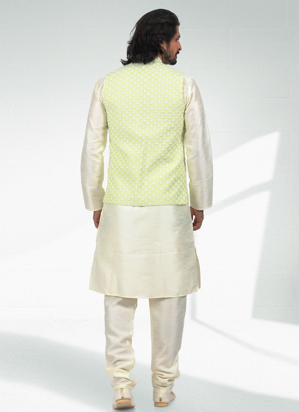 Thread Banarasi Silk Green, Off White Kurta Payjama With Jacket - M4610