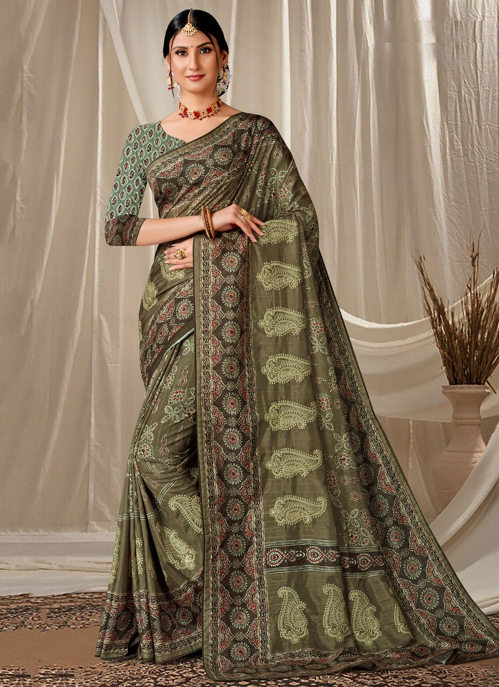 Trendy Embroidered Art Silk Saree - S4791