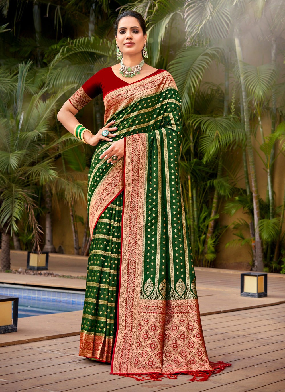 Traditional Weaving Zari Banarasi Silk Saree - S5453