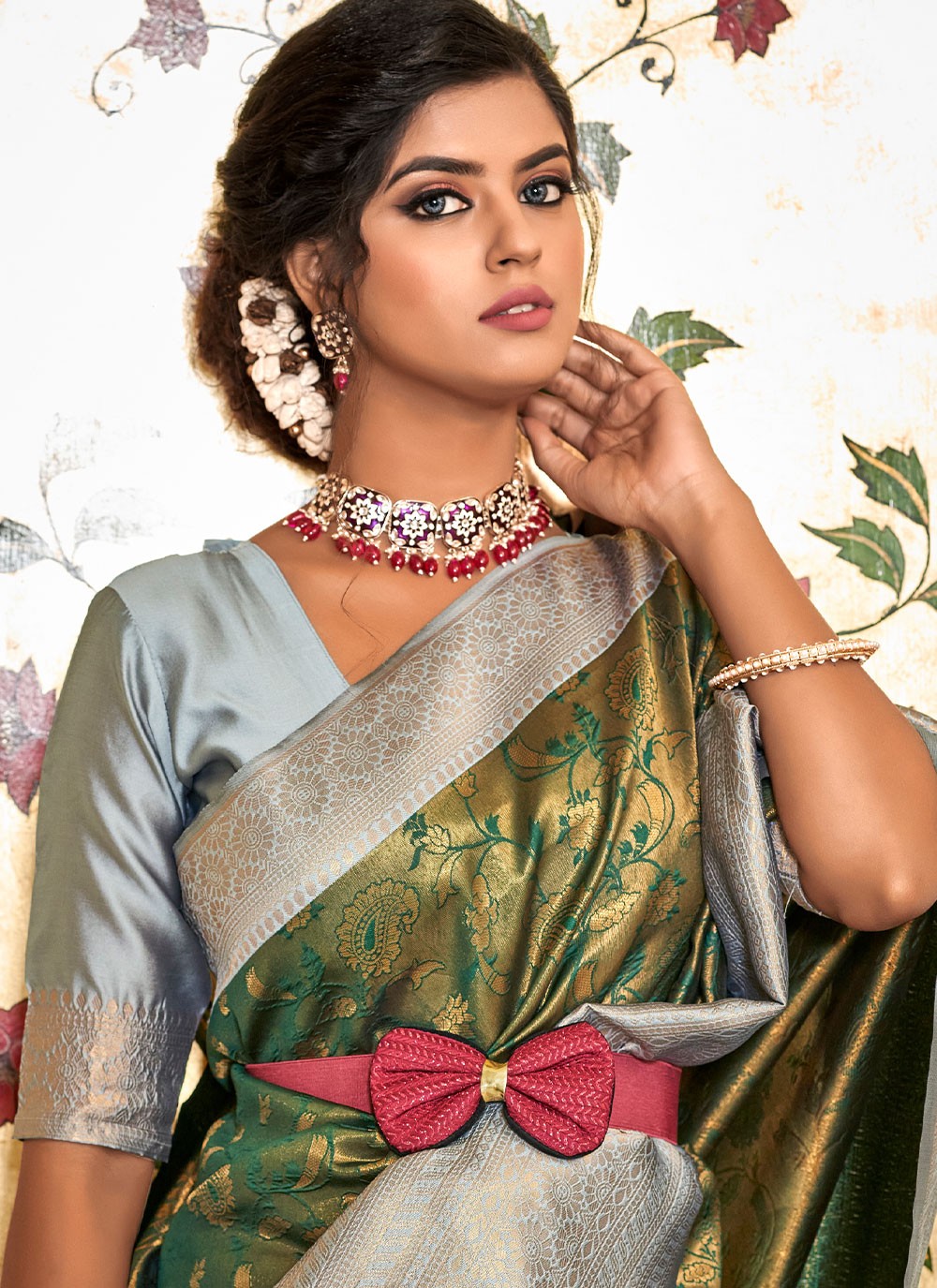 Contemporary Jacquard Work Banarasi Silk Saree - S2563