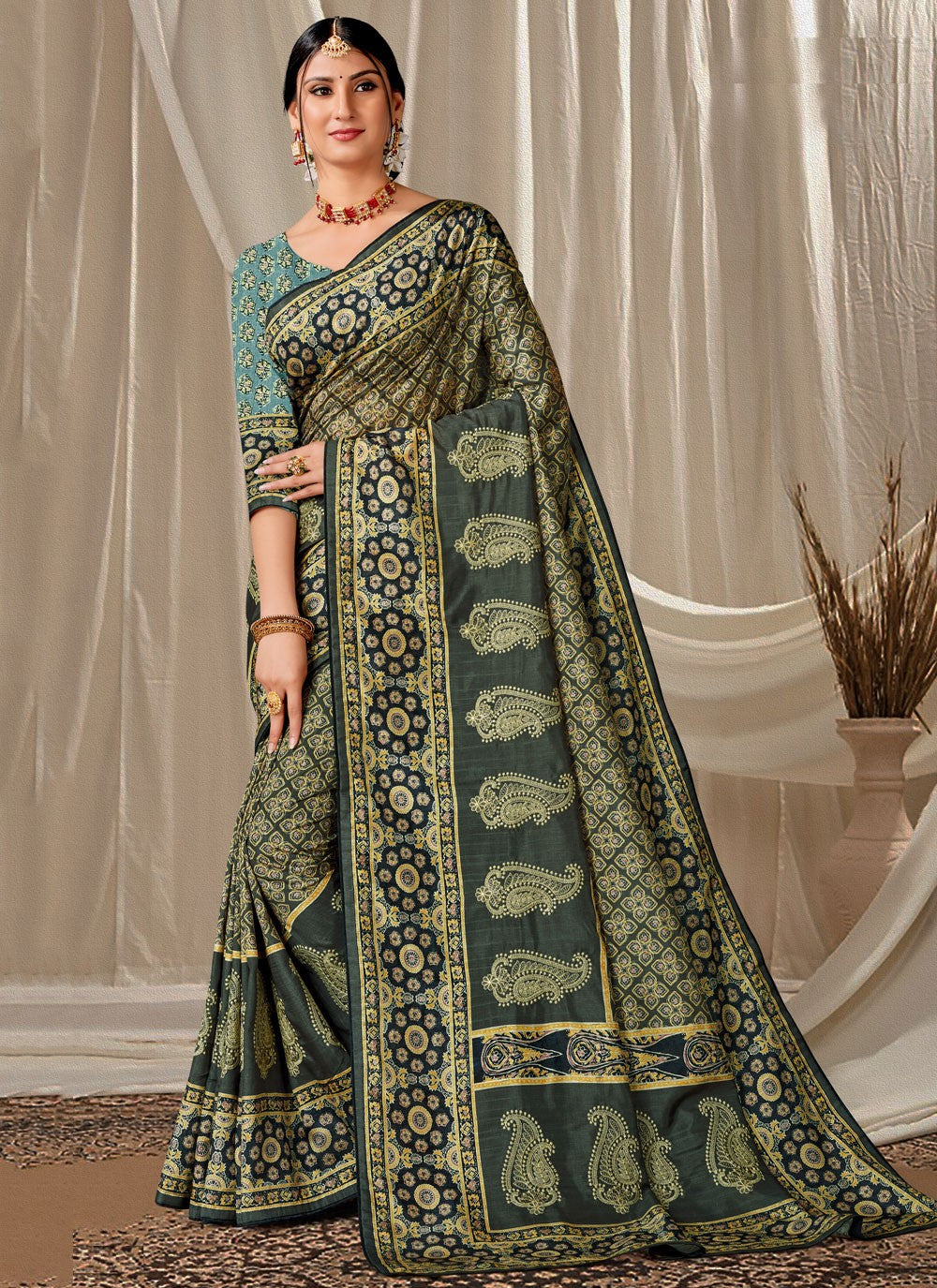 Trendy Embroidered Art Silk Saree - S4791