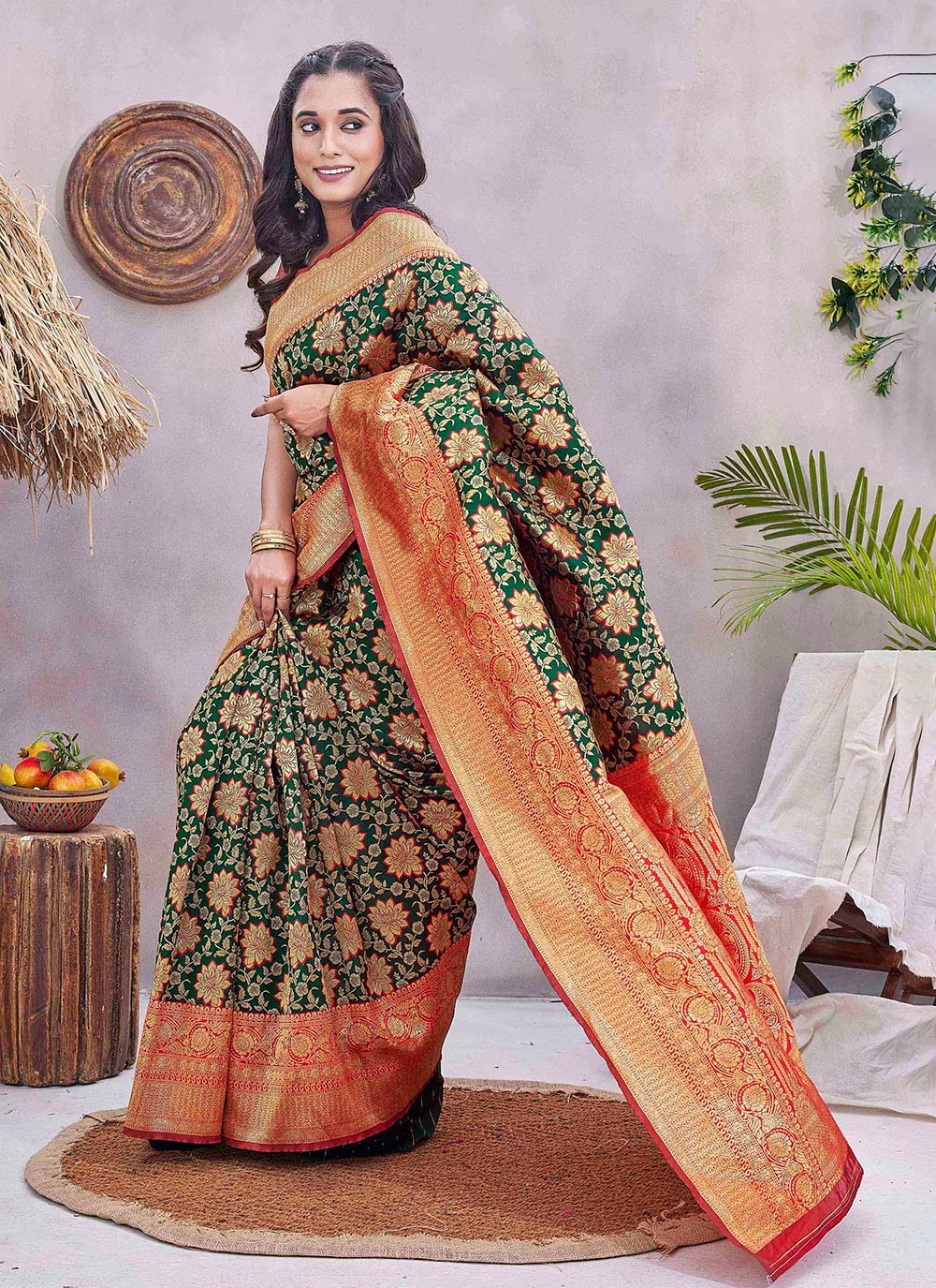 Trendy Jacquard Work Silk Blend Green Saree - S10967