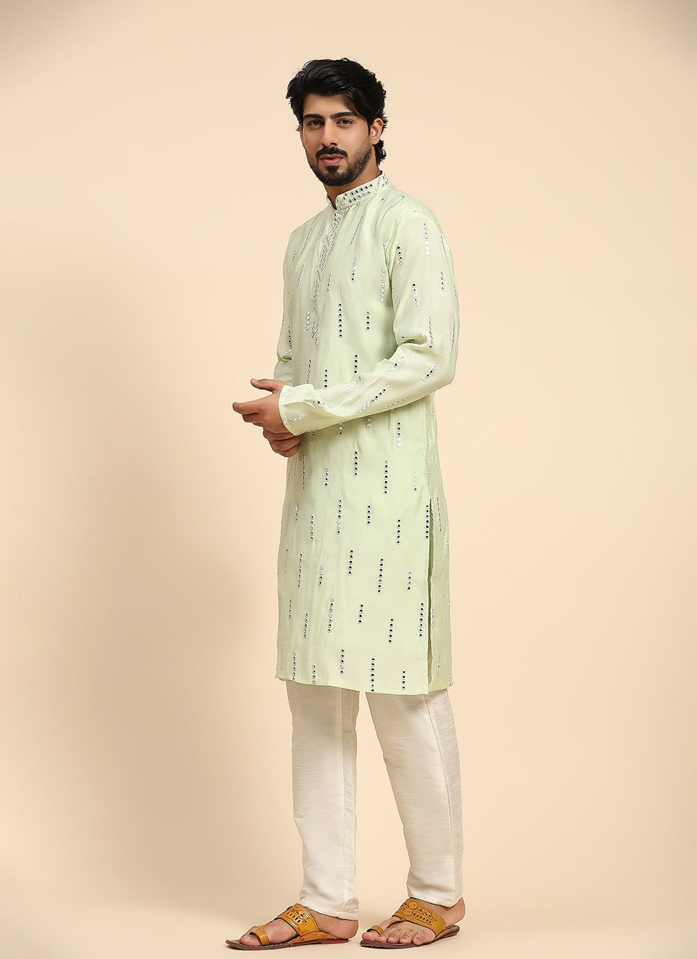 Embroidered Silk Green Kurta Pyjama - M8150