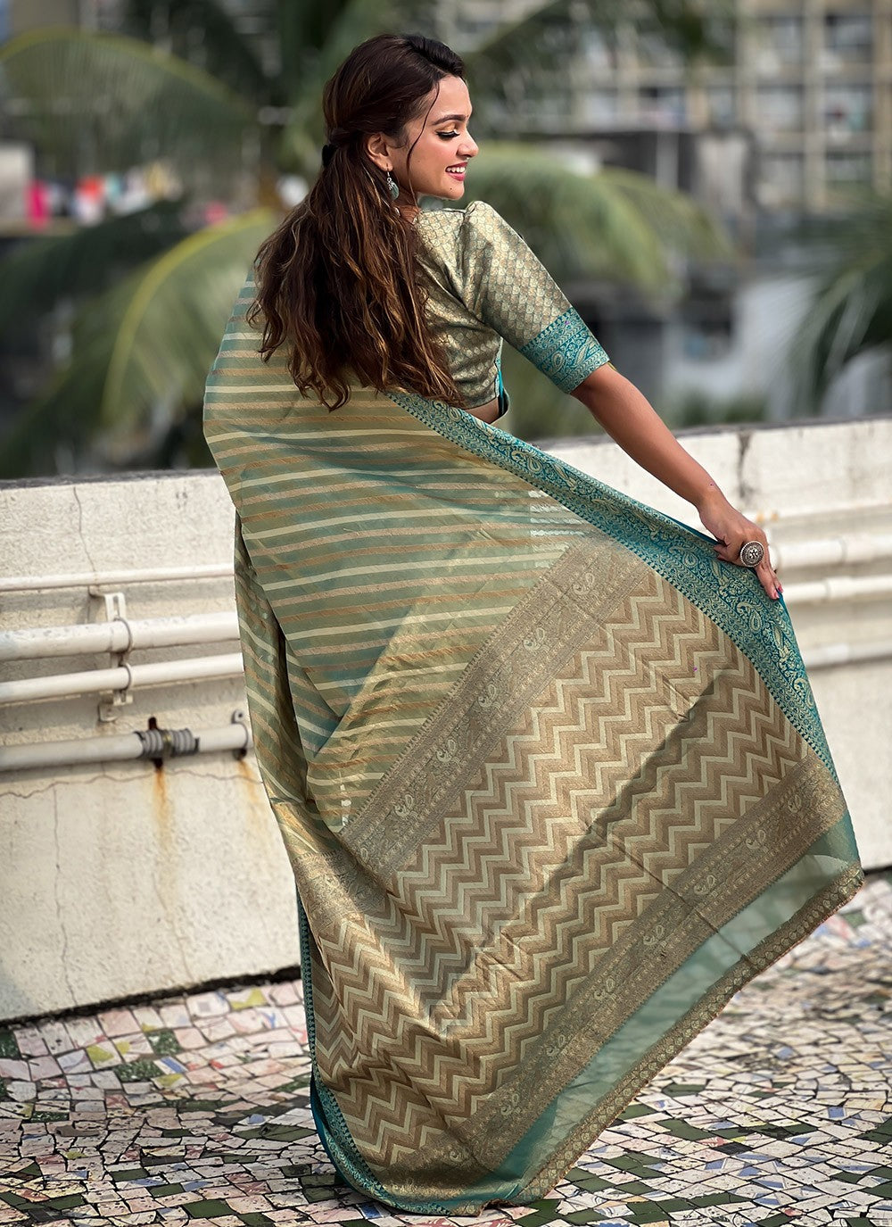 Contemporary Woven Tissue Saree - S9604