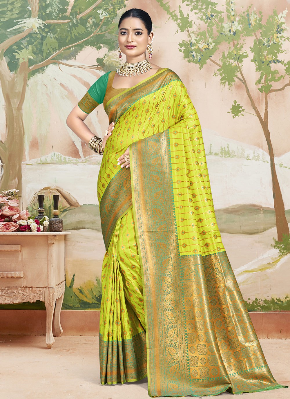 Trendy Weaving Zari Silk Saree - S9078