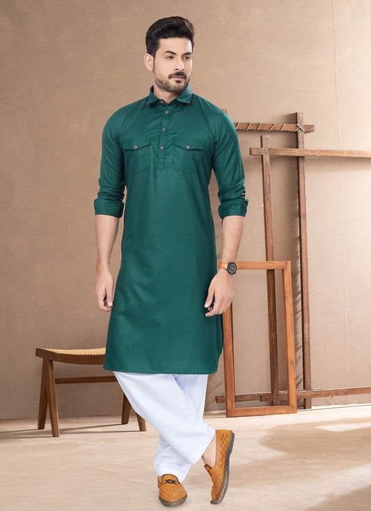 Plain Cotton Green Kurta Pyjama - M6487