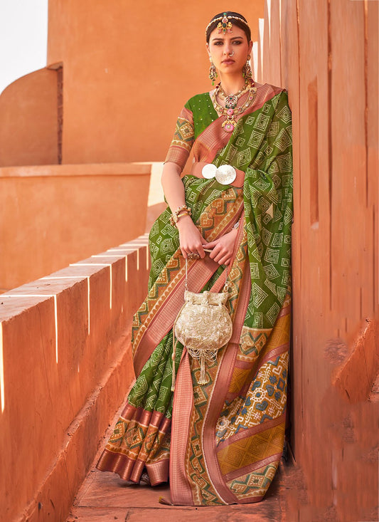 Classic Foliage Prints Cotton Silk Saree - S6712