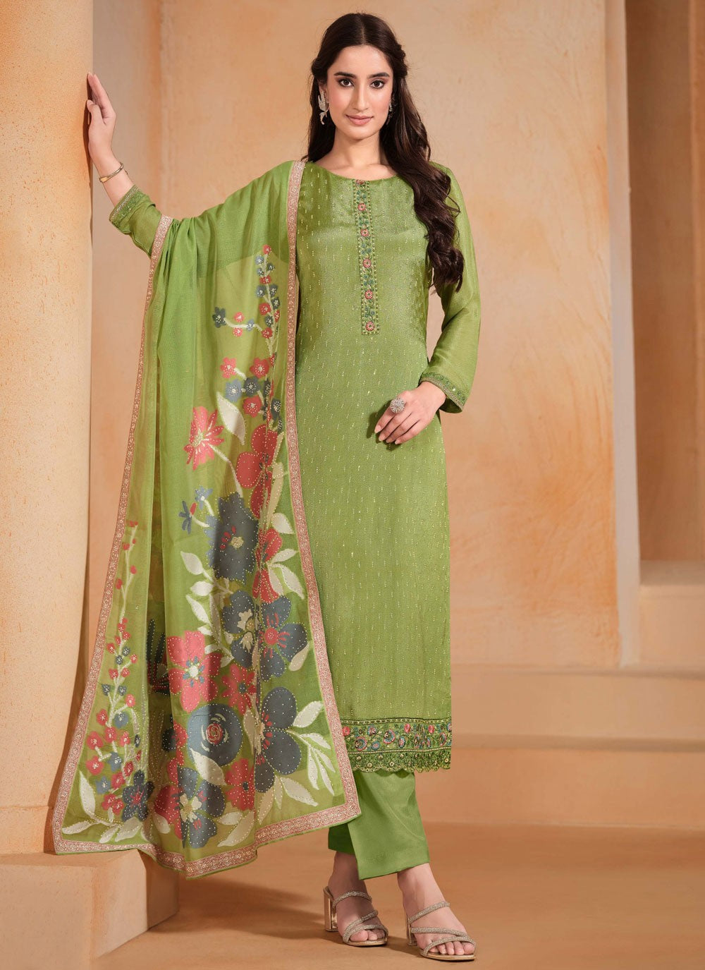 Chiffon, Chinon Salwar Suit - T4110