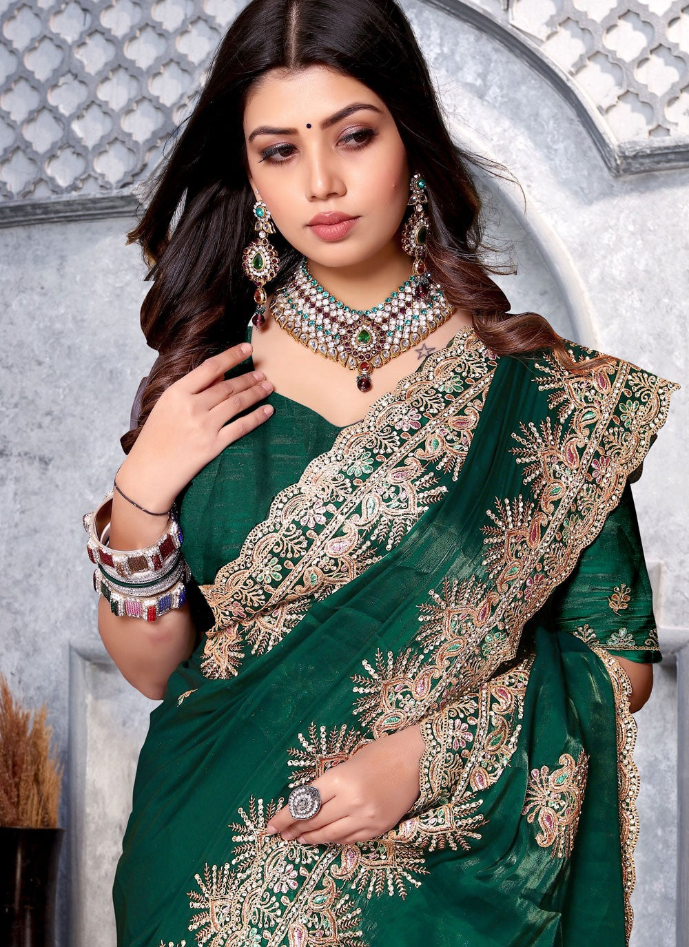 Trendy Cord Crepe Silk Saree - S5390