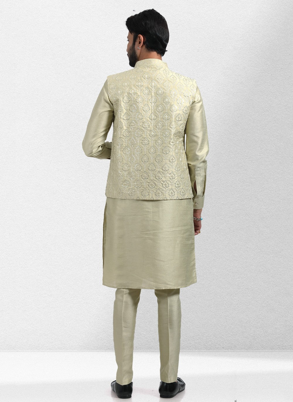 Embroidered Banarasi Silk Green Kurta Payjama With Jacket - M5133